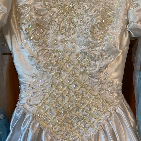 Vintage wedding dress - Picture 3 of 12